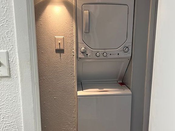 5th image of 1901 N 10th St APT 10