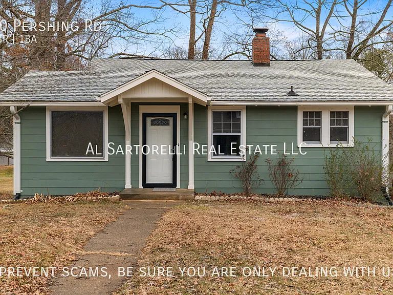 90 Pershing Rd — Photo 1