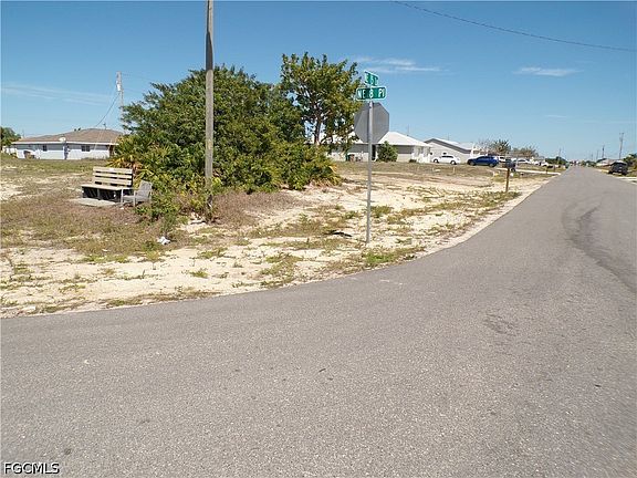 4th image of 821 NE 15th Ln