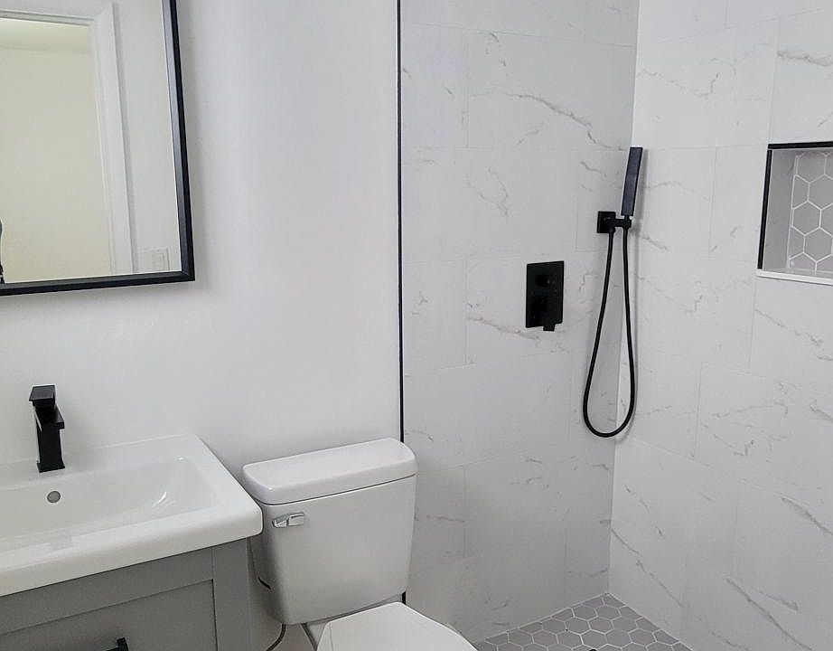 2nd image of 340 E 41st St #3
