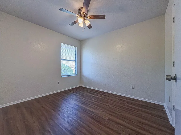 1103 Shanarae Cir — Photo 13