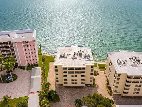 3rd image of 97 Sunset Dr APT 301