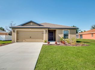 1819 NE 34th Lane Cpe, Coral, FL 33909