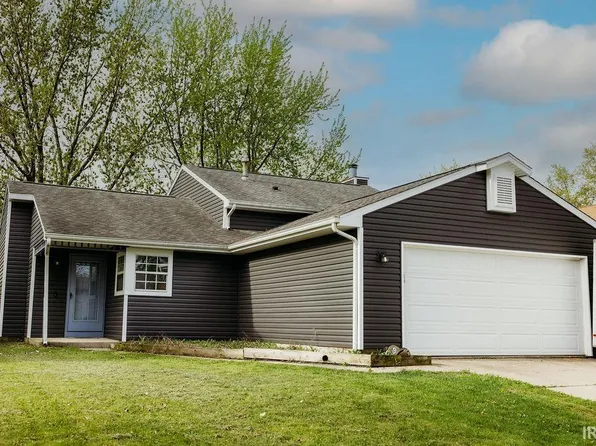 1932 Hidden River Dr, Fort Wayne, IN 46825