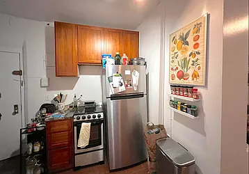 Rented by KNOCKKNOCK LLC