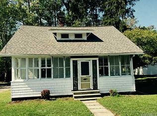 7356 Ward Rd, North Tonawanda, NY 14120