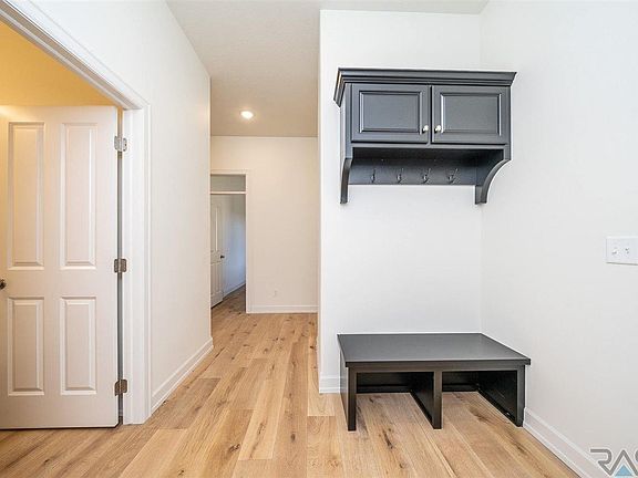 2nd image of 7411 S Grand Arbor Ct