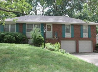 3809 Queen Ridge Dr, Independence, MO 64055