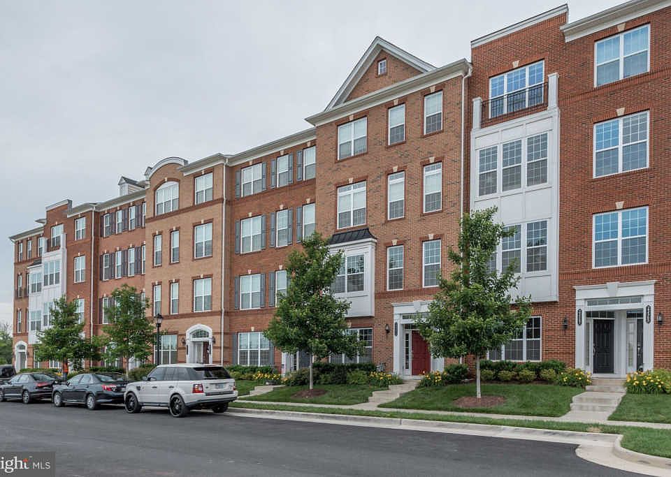 1st image of 23571 Belvoir Woods Ter