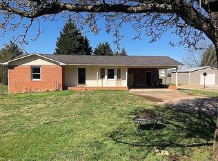 34 Conns Lake Rd SE, Lindale, GA 30147