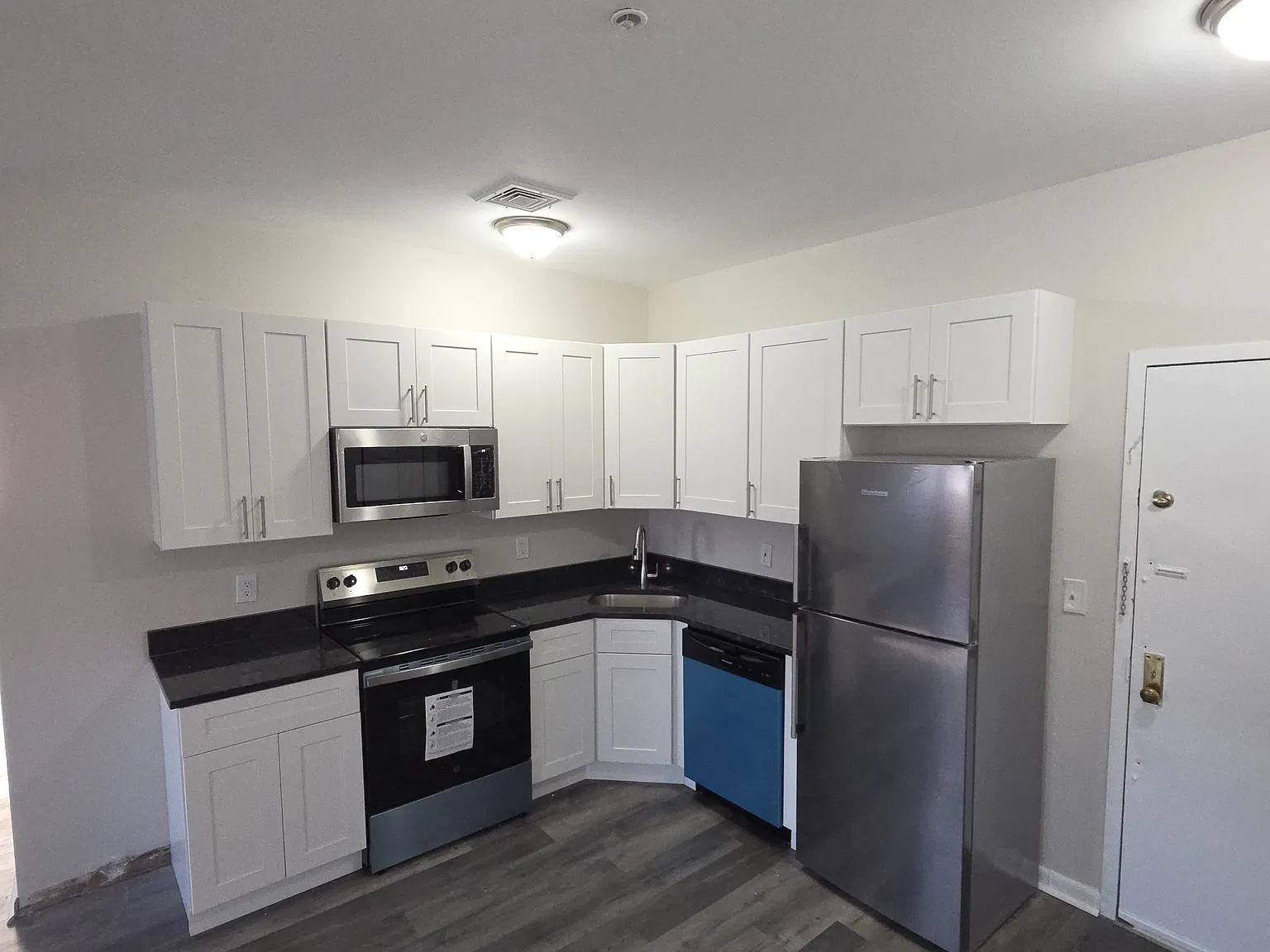 201 Tonnele Ave — Photo 3