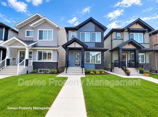 4677 177th Ave NW, Edmonton, AB T5Y4G4