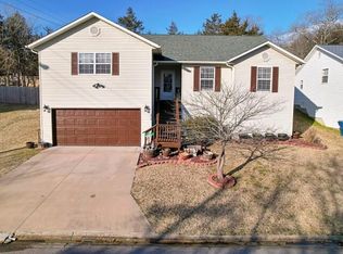 415 Eagle Dr, Forsyth, MO 65653