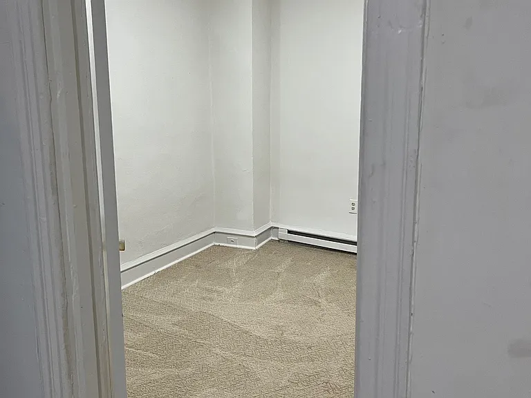 4946 N Broad St #3F — Photo 6