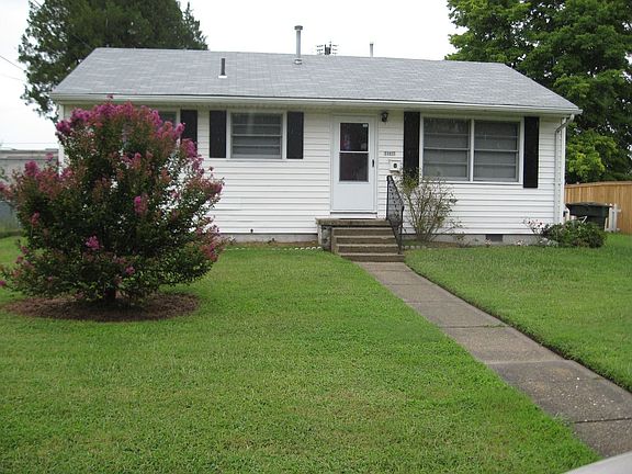 3rd image of 3302 Candlewood Dr