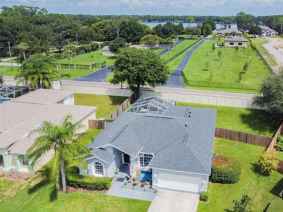 4th image of 19621 Wyndmill Cir