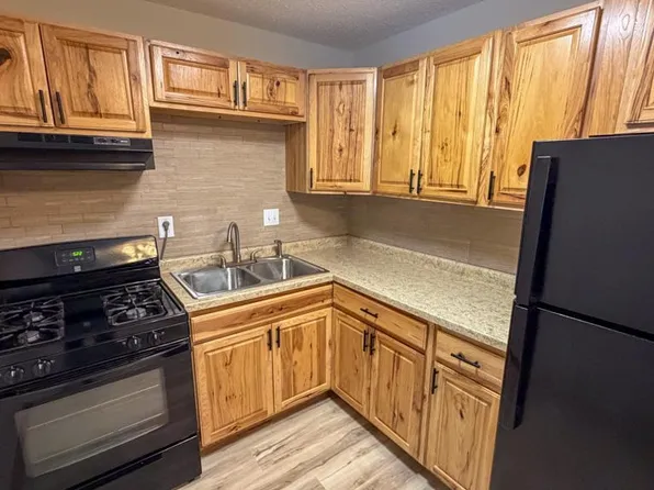 7176 72nd Ln N, Brooklyn Park, MN 55428