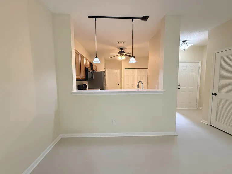 374 Scrub Jay Dr — Photo 9