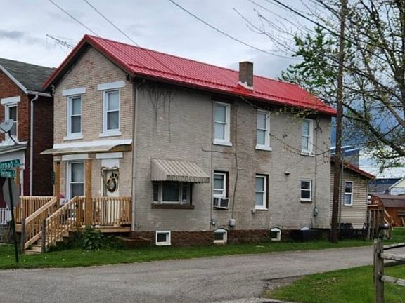 3rd image of 104 Heilman St