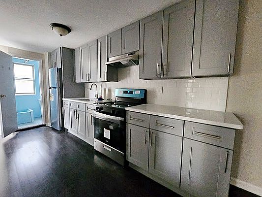 2nd image of 398 Graham Ave #3A