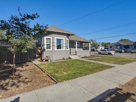 2nd image of 997 San Benito St