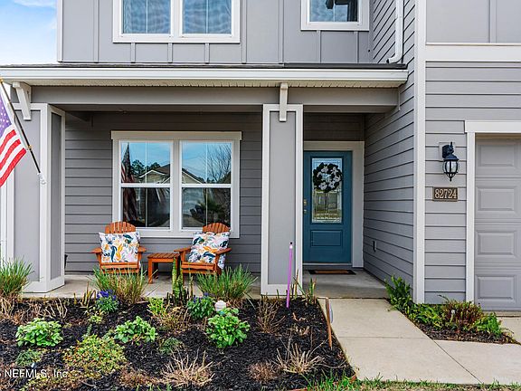 3rd image of 82724 BELVOIR Court