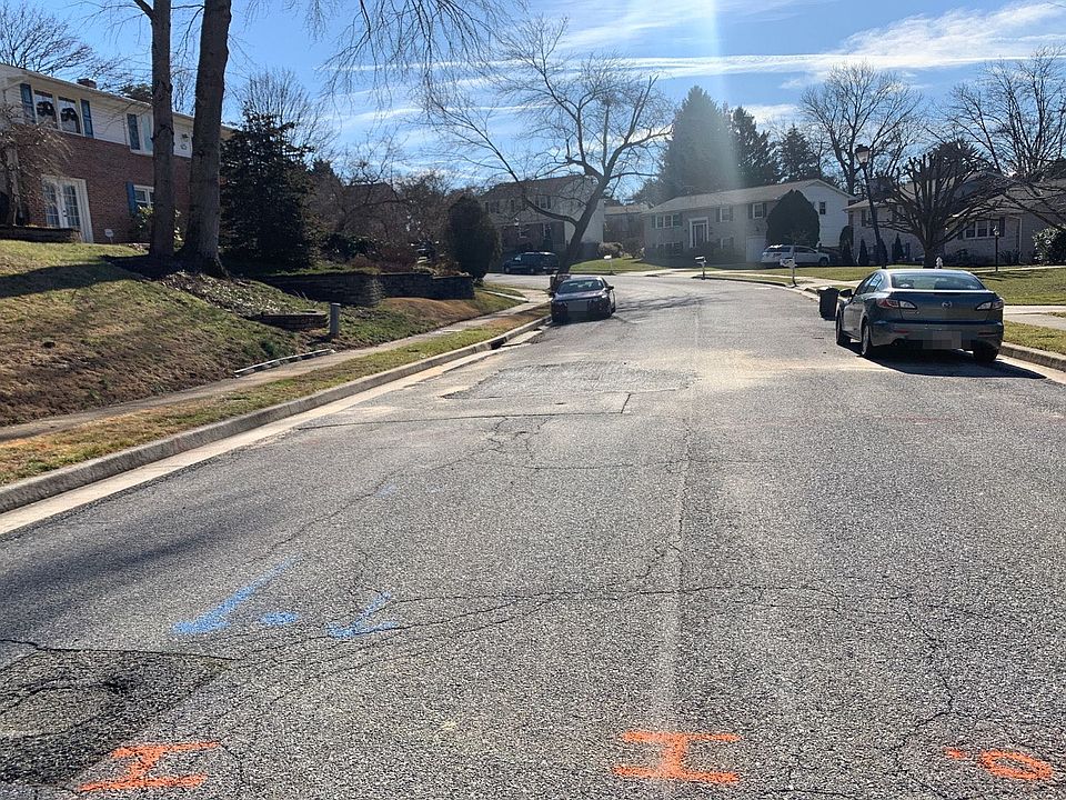 2nd image of 820 Staffordshire Rd