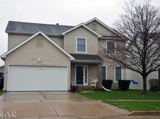 45 Breckenwood Ct, Bloomington, IL 61704