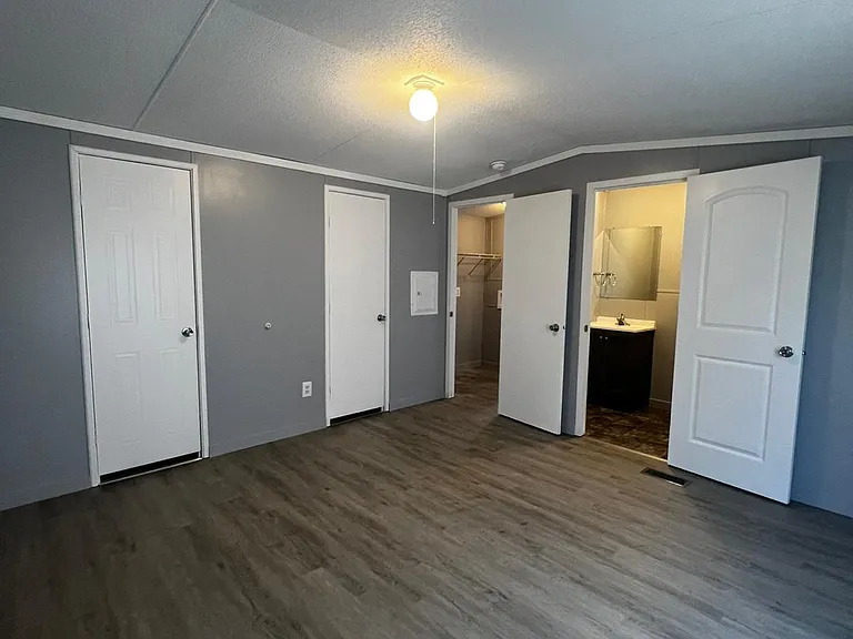 Andover Estates — Photo 17