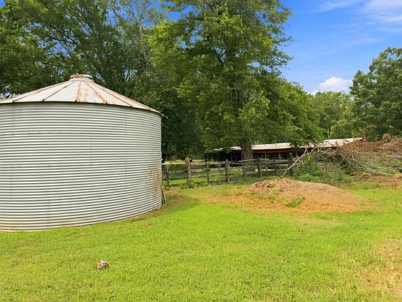 92nd image of 841 Earley Farm Rd