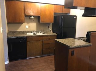 401 Burningtree Cir, Independence, MO 64055