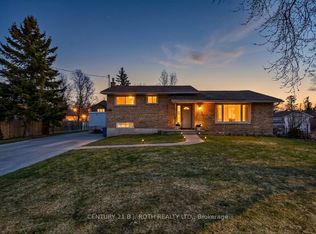 3039 Poplar Rd, Innisfil, ON L9S 2J9