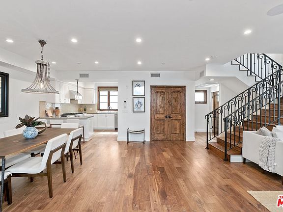 4th image of 1048 10th St Unit 104