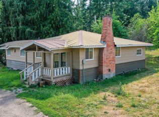 561 Bond Rd, Cusick, WA 99119