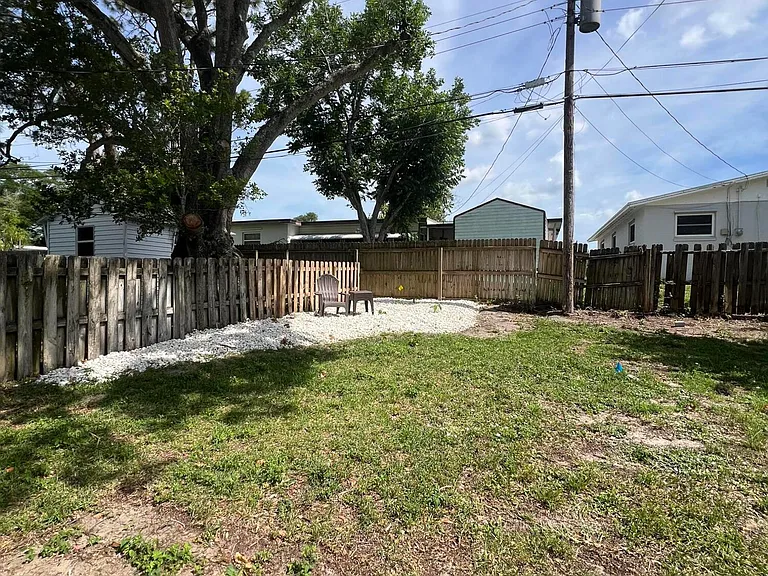 730 Glade Rd — Photo 46