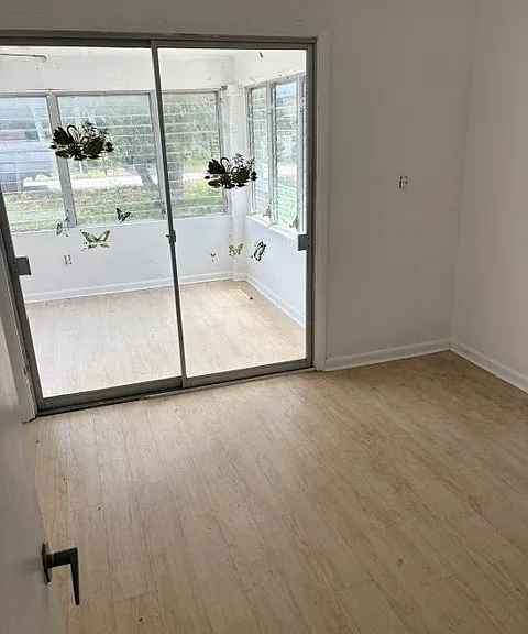 4221 Scott Ave #2 — Photo 5