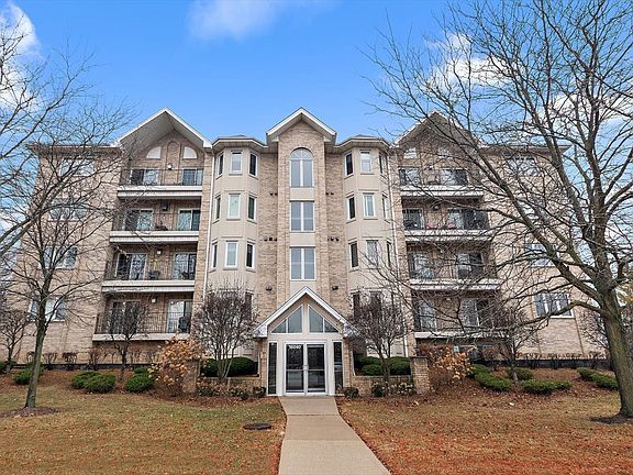 2nd image of 16040 Boardwalk Ln Unit 1A