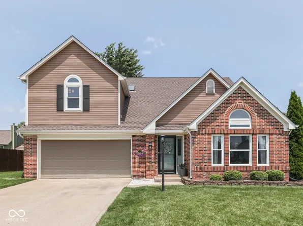 1228 Easton Point Dr, Greenwood, IN 46142