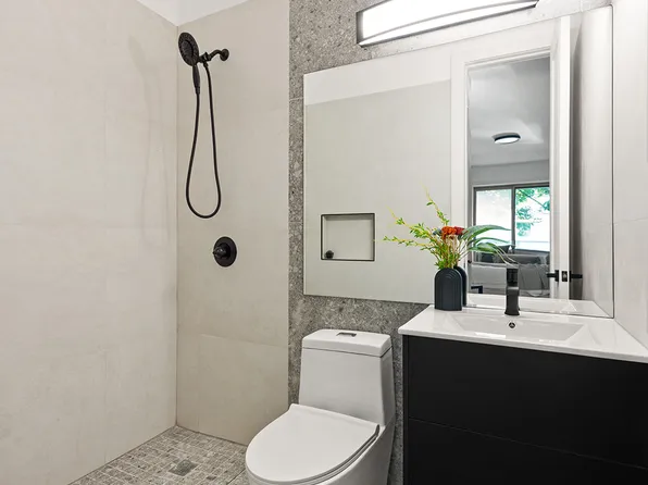 1198 Jefferson Avenue image 9 of 17