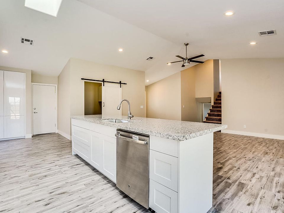 1st image of 2614 E Dolphin Ave