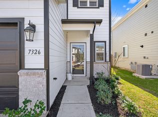 7326 Madison Commons Ln, Houston, TX 77075
