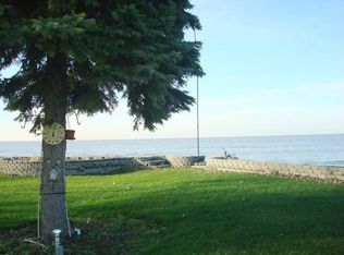 2303 E Sand Rd, Pt Clinton, OH 43452