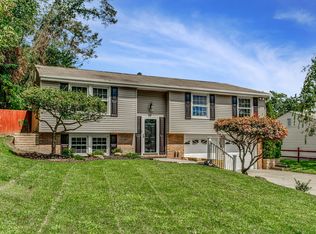 1121 Huntsridge Dr, Crescent, PA 15046