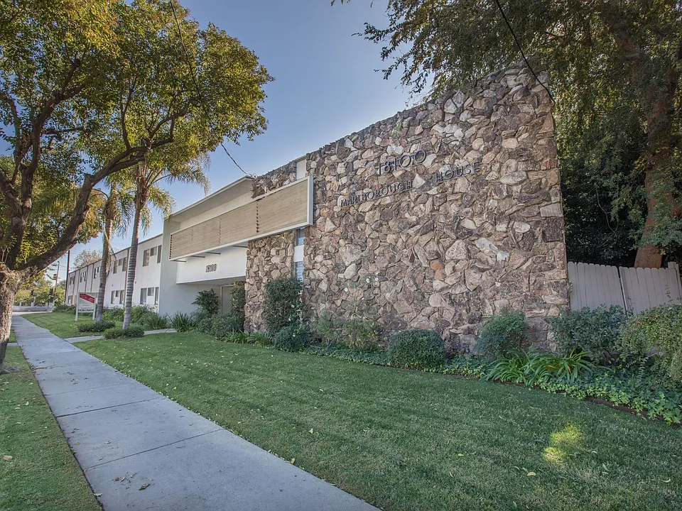 18100 Roscoe Blvd Northridge, CA 91325