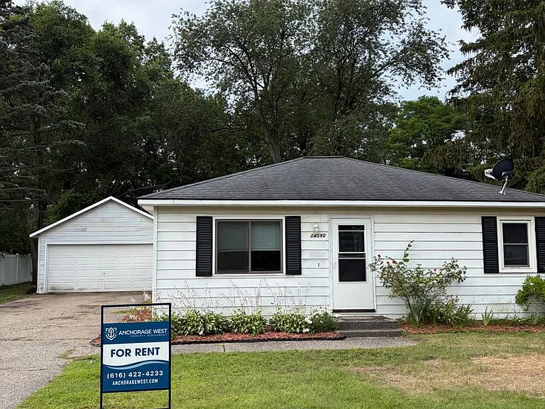 14590 Riley St — Photo 1