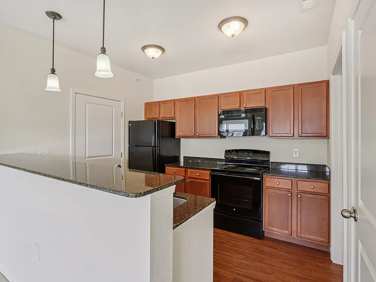 Burkart Crossing Apartments — Photo 21