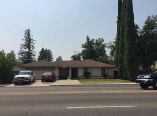 1566 Barstow Ave, Clovis, CA 93611