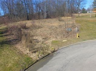 Lynn Pl, Warren, OH 44483