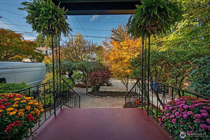 3rd image of 933 N 84TH Street