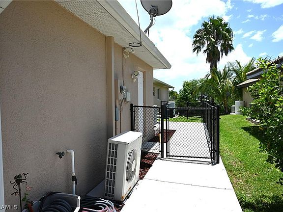 5th image of 702 NE 20th St